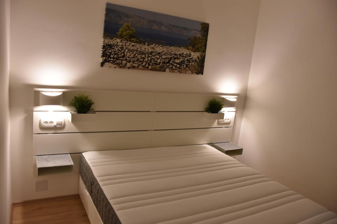 Bellavista 2+2 * Jelsa (Hvar)