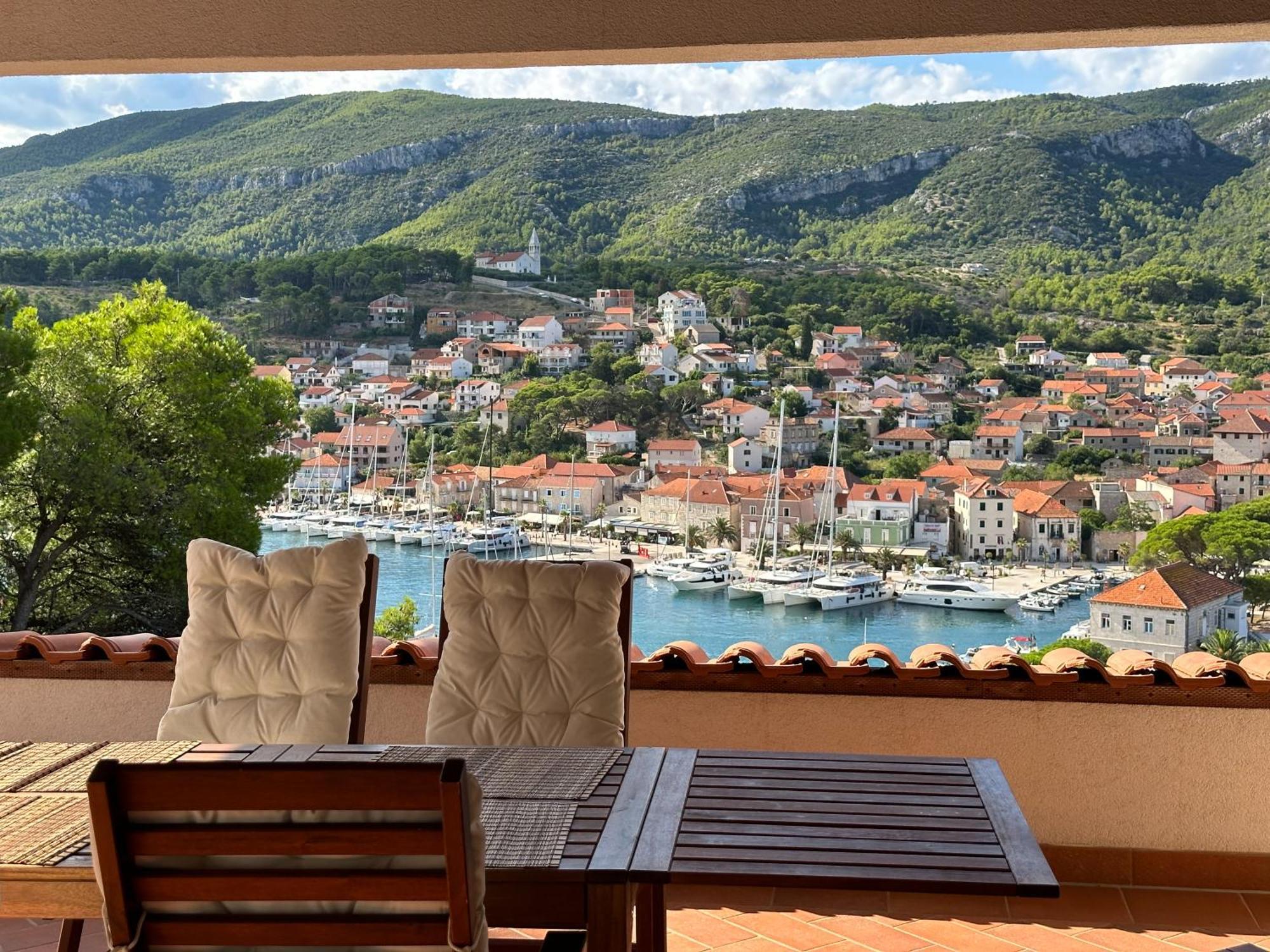 Bellavista 2+2 Jelsa (Hvar)