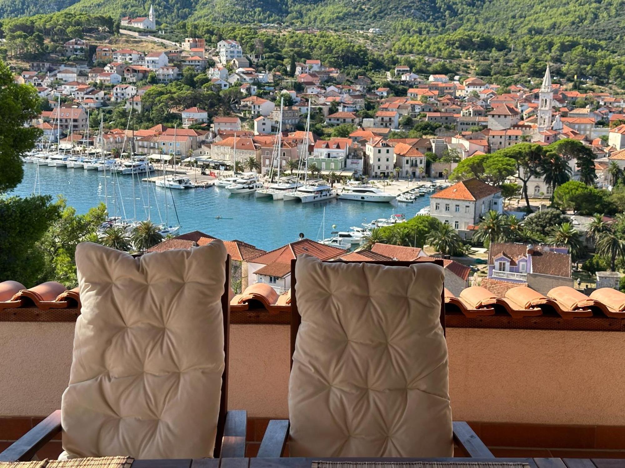 Bellavista 2+2 Jelsa (Hvar)