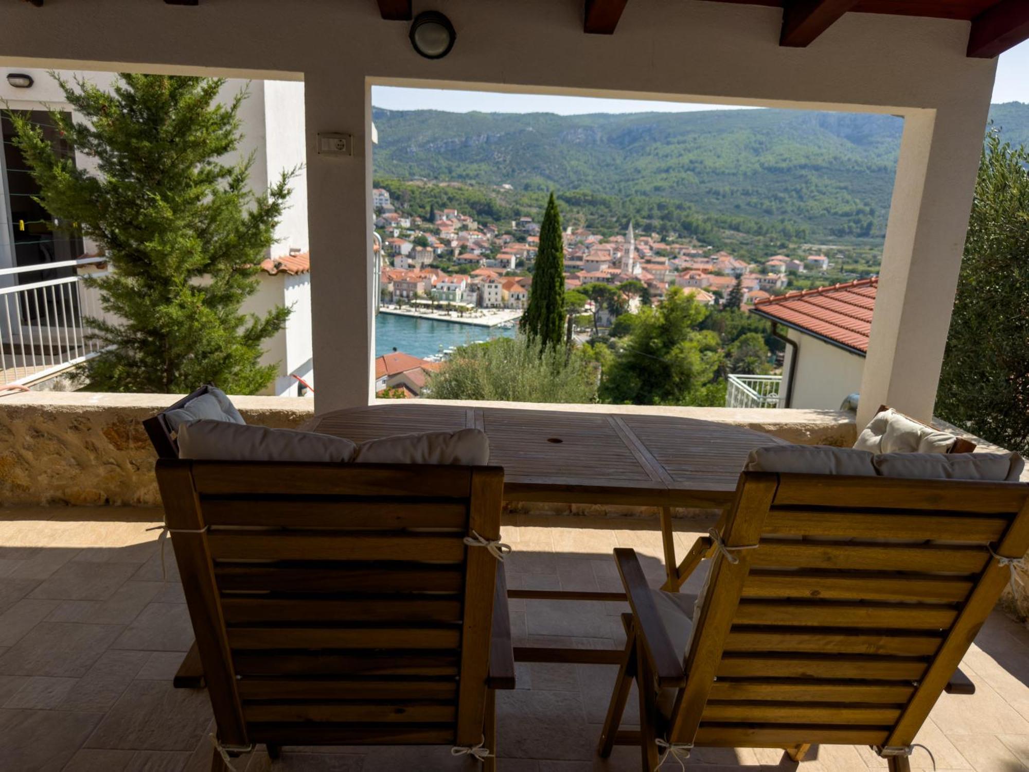Bellavista 2+2 Jelsa (Hvar)